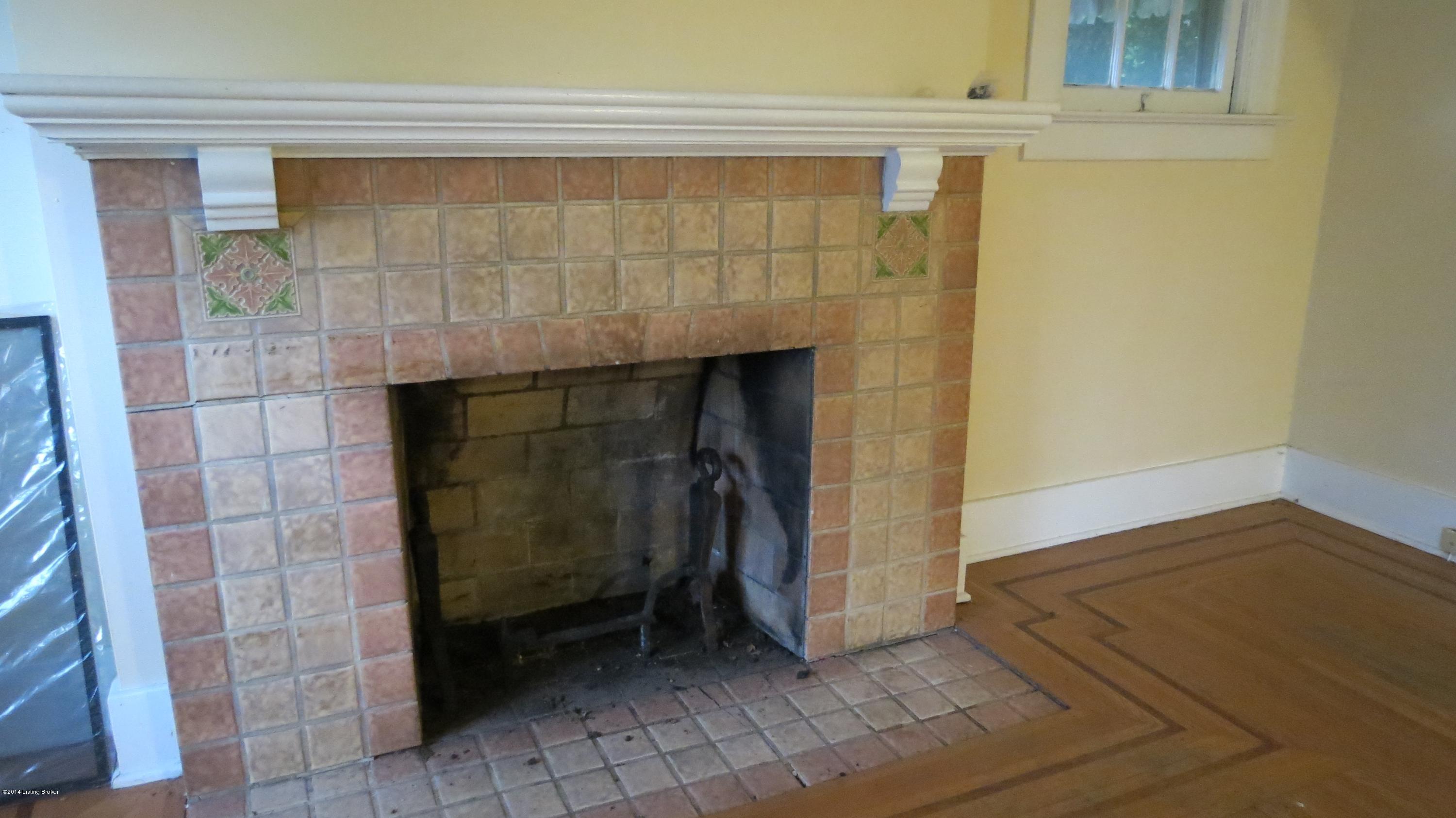 1867 Farnsley Road Louisville, KY 40216 - Photo 2 of 36 IMG_0013