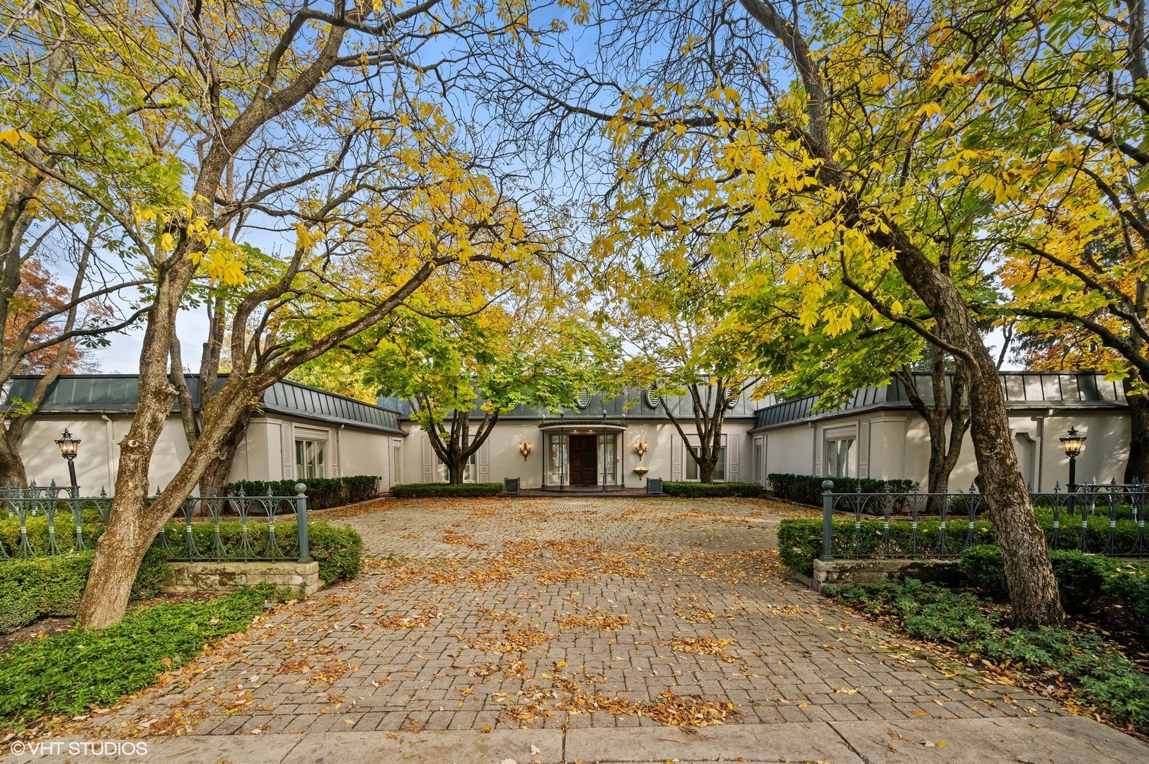 Undisclosed Address Glencoe, IL 60022 - Photo 1 of 1