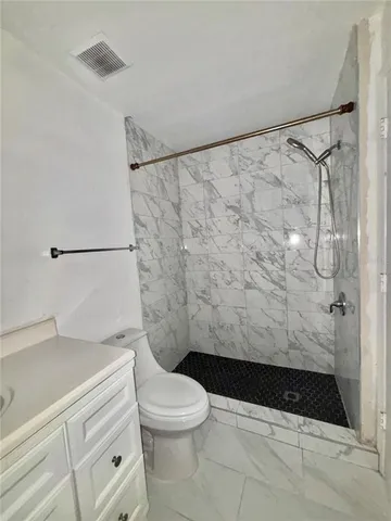 $1,800 | 17110 Carrington Park Drive, Unit 832, Tampa, FL 33647