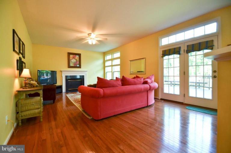 14188 Clubhouse Road Gainesville, VA 20155 - Photo 5 of 30 Family Room