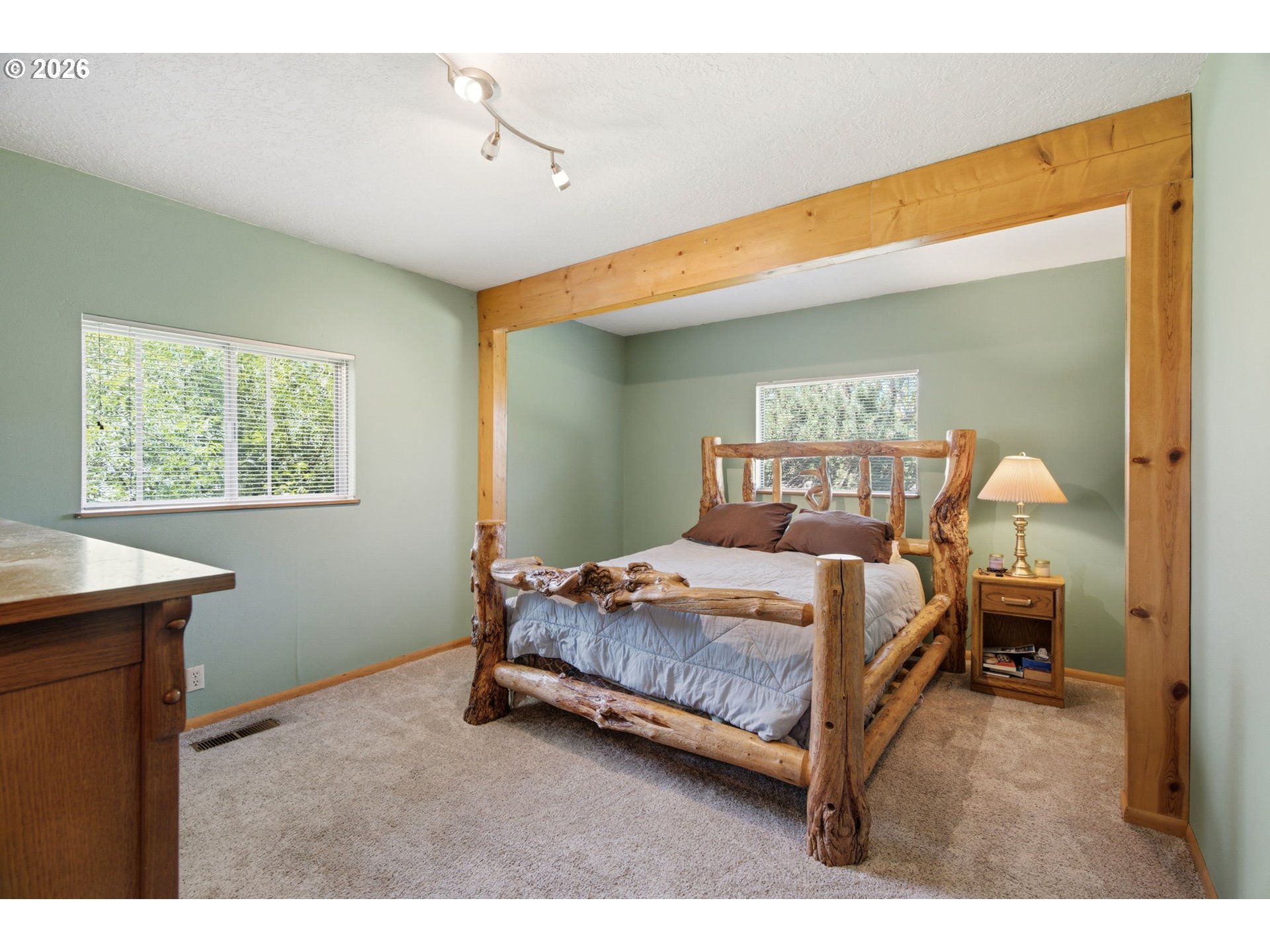 1109 Country Club Road Hood River, OR 97031 - Photo 36 of 40
