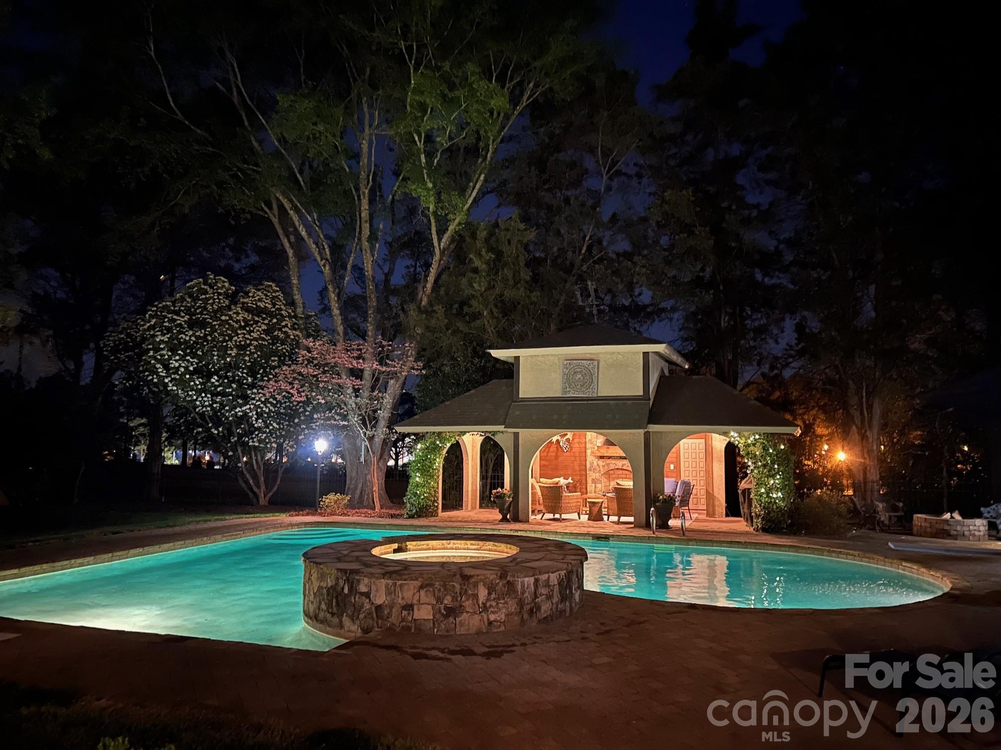 4330 Carmel Valley Road Charlotte, NC 28226 - Photo 37 of 38