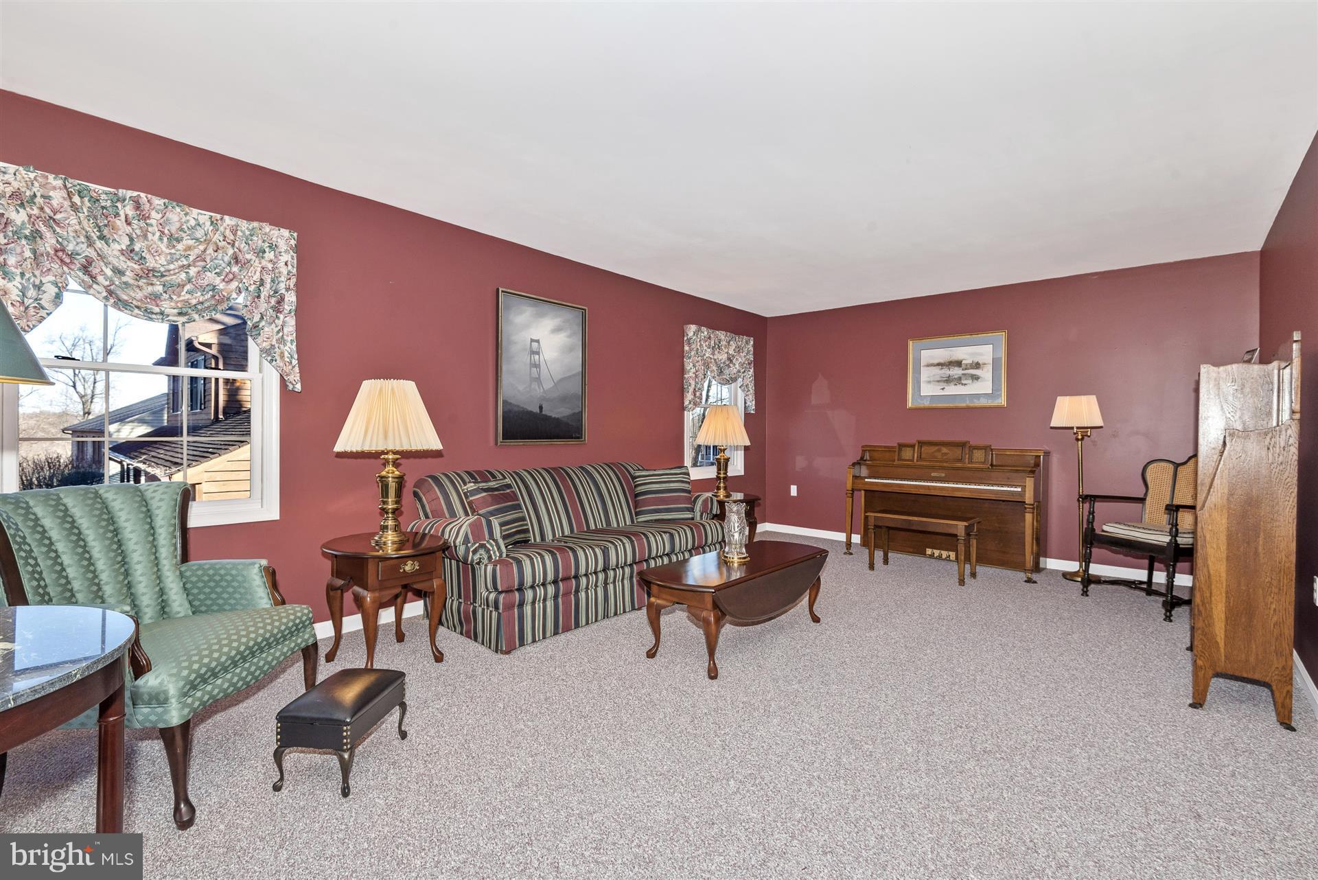 6733 Oakridge Road New Market, MD 21774 - Photo 11 of 30 Large formal living room