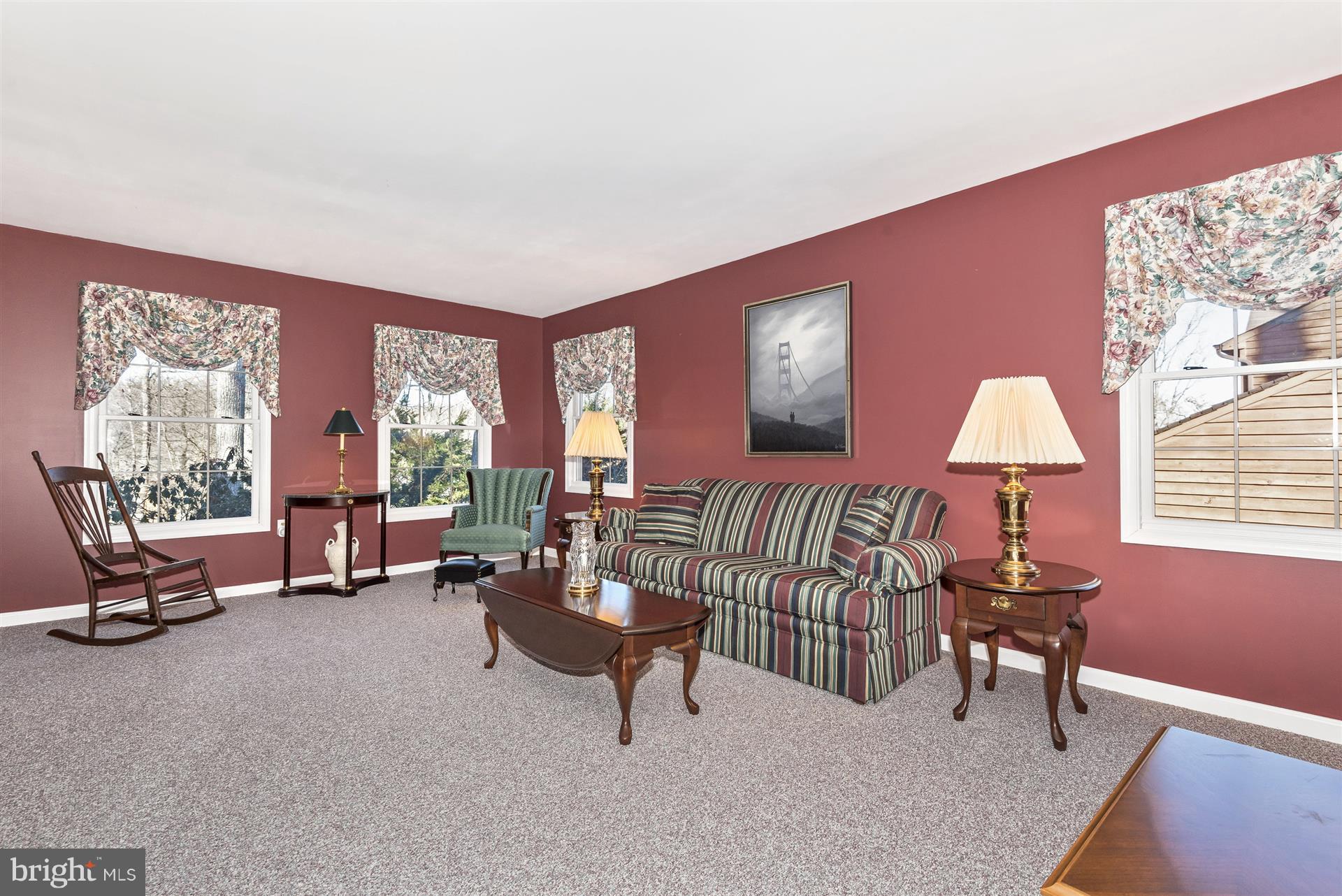 6733 Oakridge Road New Market, MD 21774 - Photo 12 of 30 Entertain in this large living room