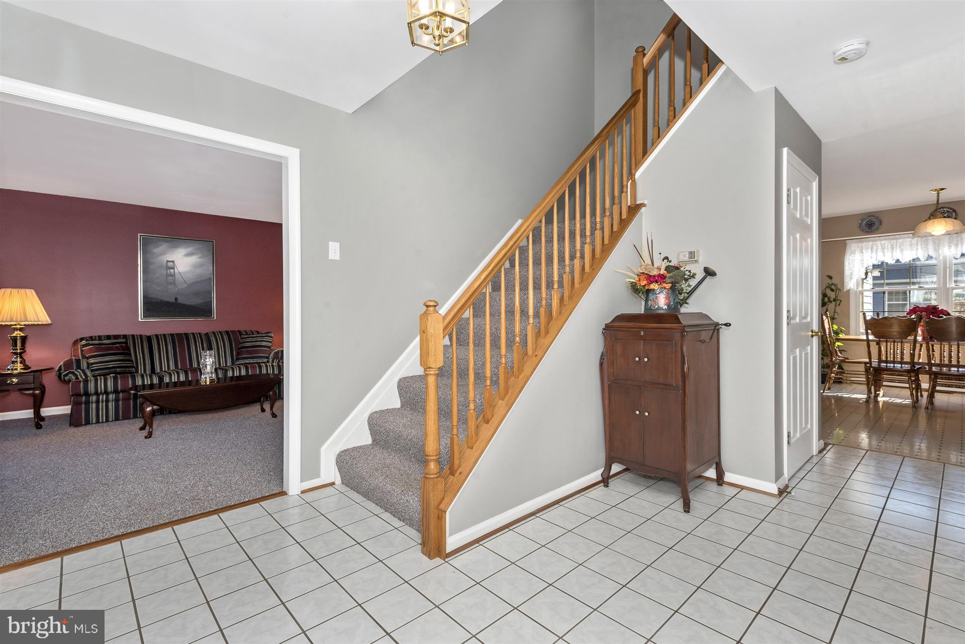 6733 Oakridge Road New Market, MD 21774 - Photo 10 of 30 Spacious foyer