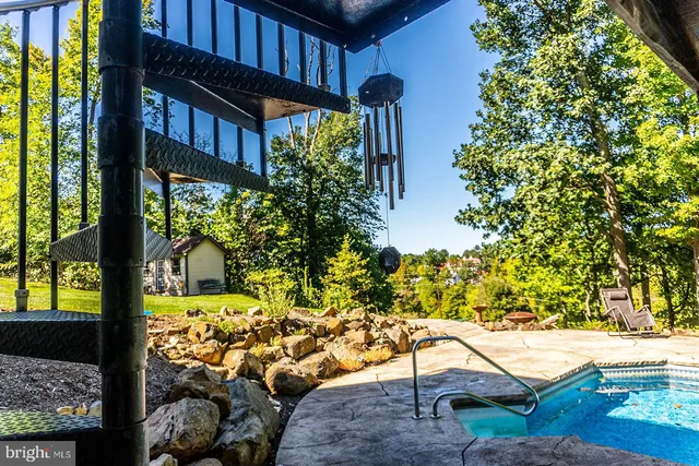 a view of a yard with an outdoor space