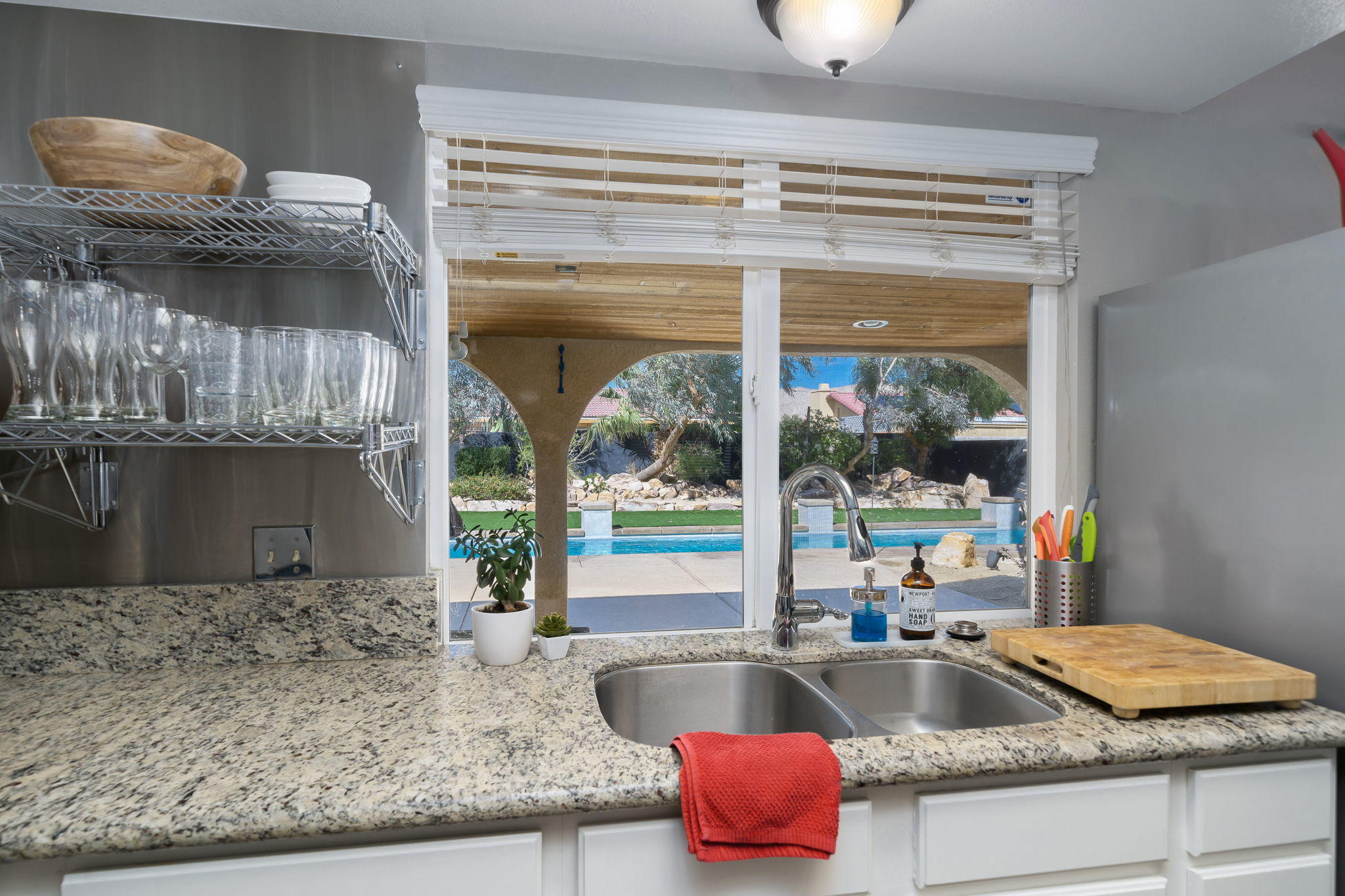 68300 Encinitas Road Cathedral City, CA 92234 - Photo 12 of 32 12-web-or-mls-FRencinitas0421_012