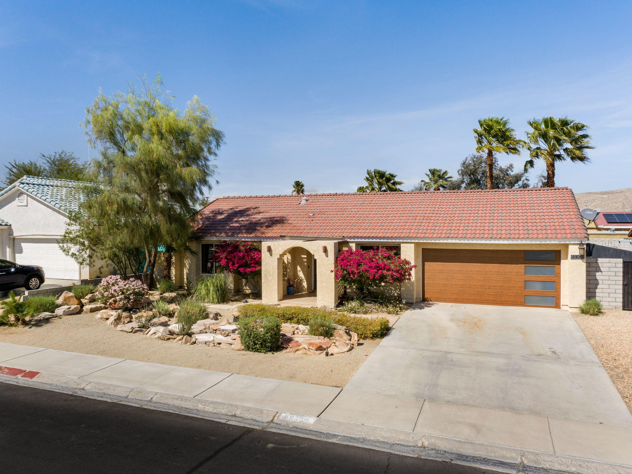 68300 Encinitas Road Cathedral City, CA 92234 - Photo 3 of 32 3-web-or-mls-FRencinitas0421_003