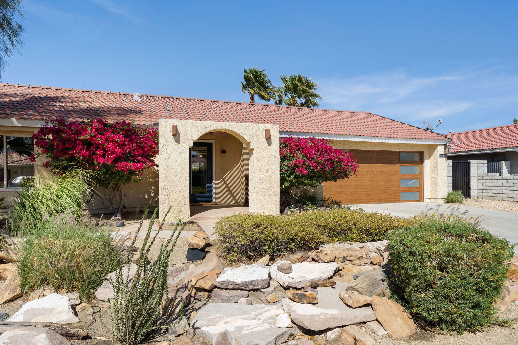 68300 Encinitas Road Cathedral City, CA 92234 - Photo 4 of 32 4-web-or-mls-FRencinitas0421_004