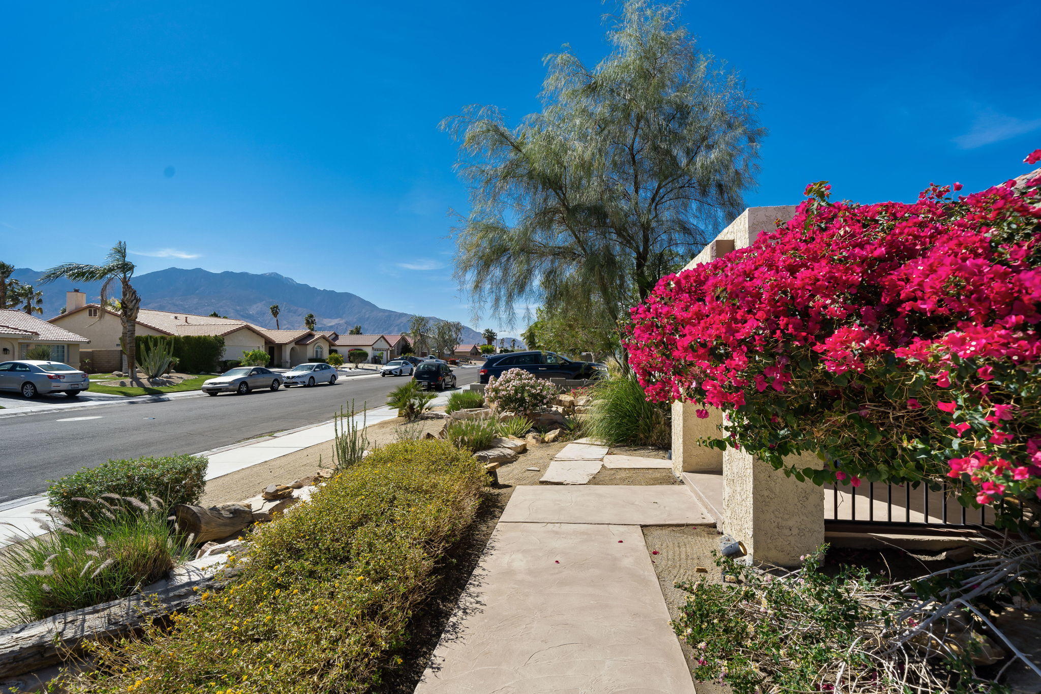 68300 Encinitas Road Cathedral City, CA 92234 - Photo 5 of 32 5-web-or-mls-FRencinitas0421_005