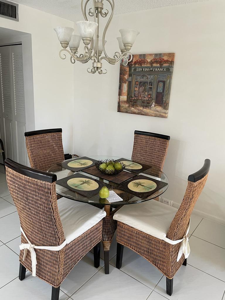 4014 Cornwall East Boca Raton, FL 33434 - Photo 15 of 73 6d5c6238-20bb-4b2b-bc13-c542e15389e8