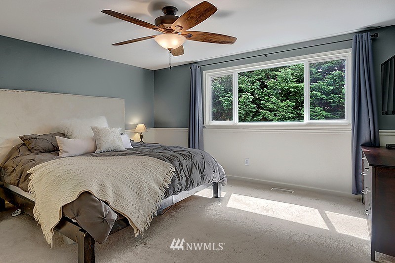 2532 180th Place Southeast Bothell, WA 98012 - Photo 8 of 17 Gallery Image 8