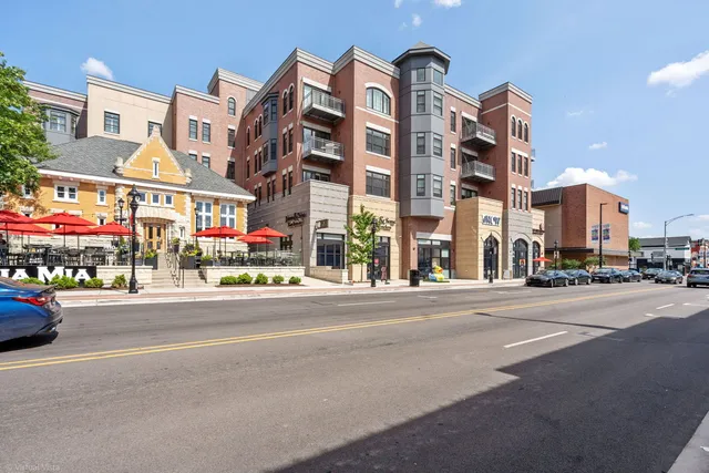 $1,875,000 | 110 South Washington Street, Unit 400, Naperville, IL 60540