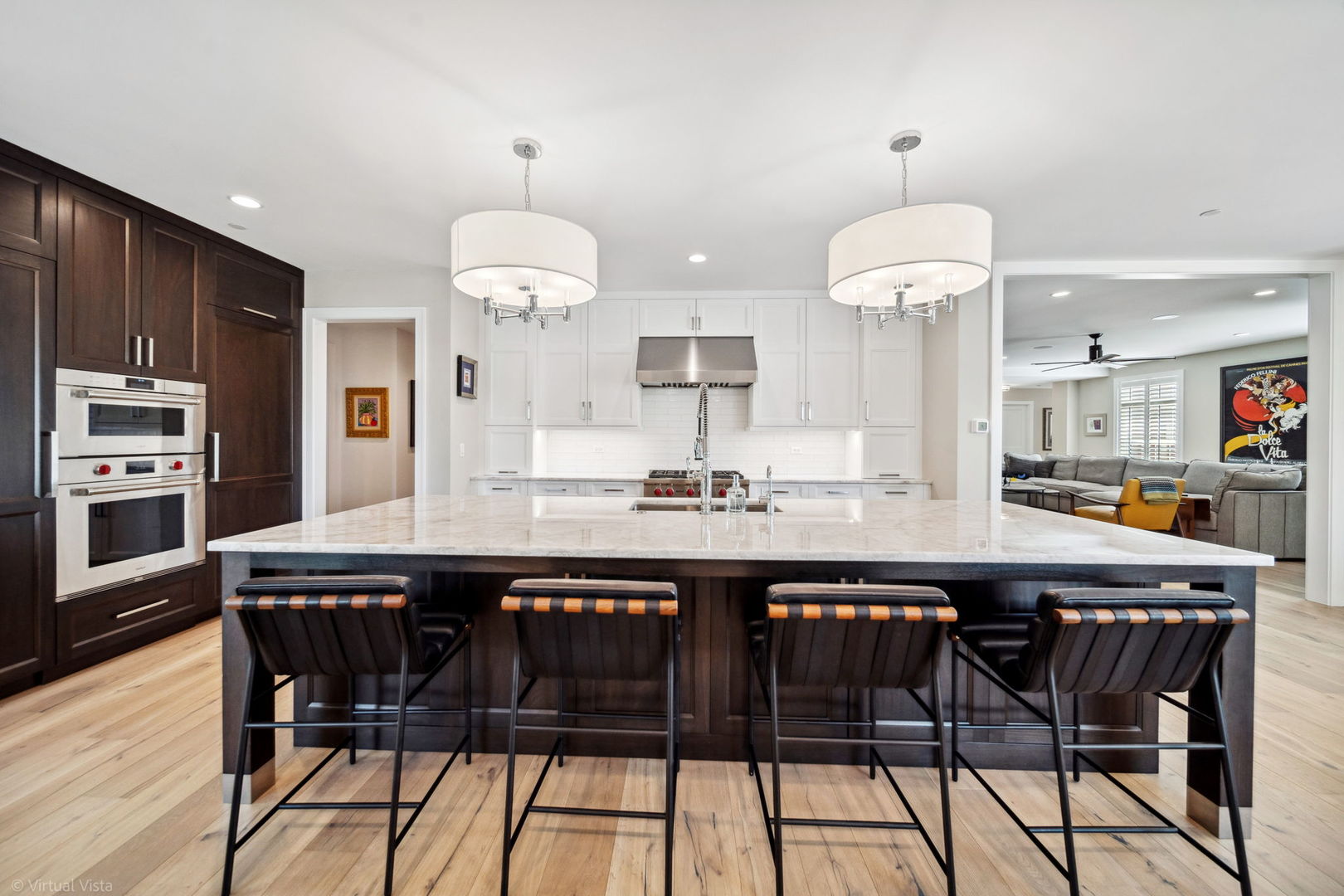 110 South Washington Street, Unit 400 Naperville, IL 60540 - Photo 10 of 34 a kitchen with a table and chairs in it