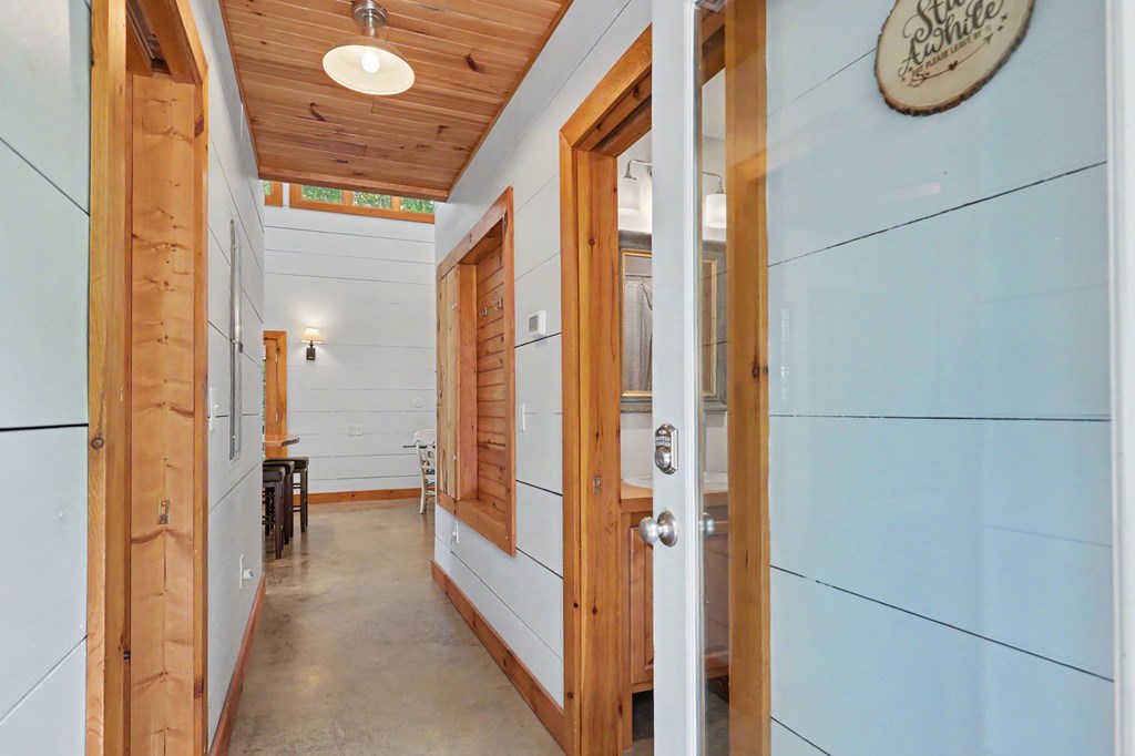 256 Low Gap Road Hayesville, NC 28904 - Photo 5 of 60 Gallery Image 5