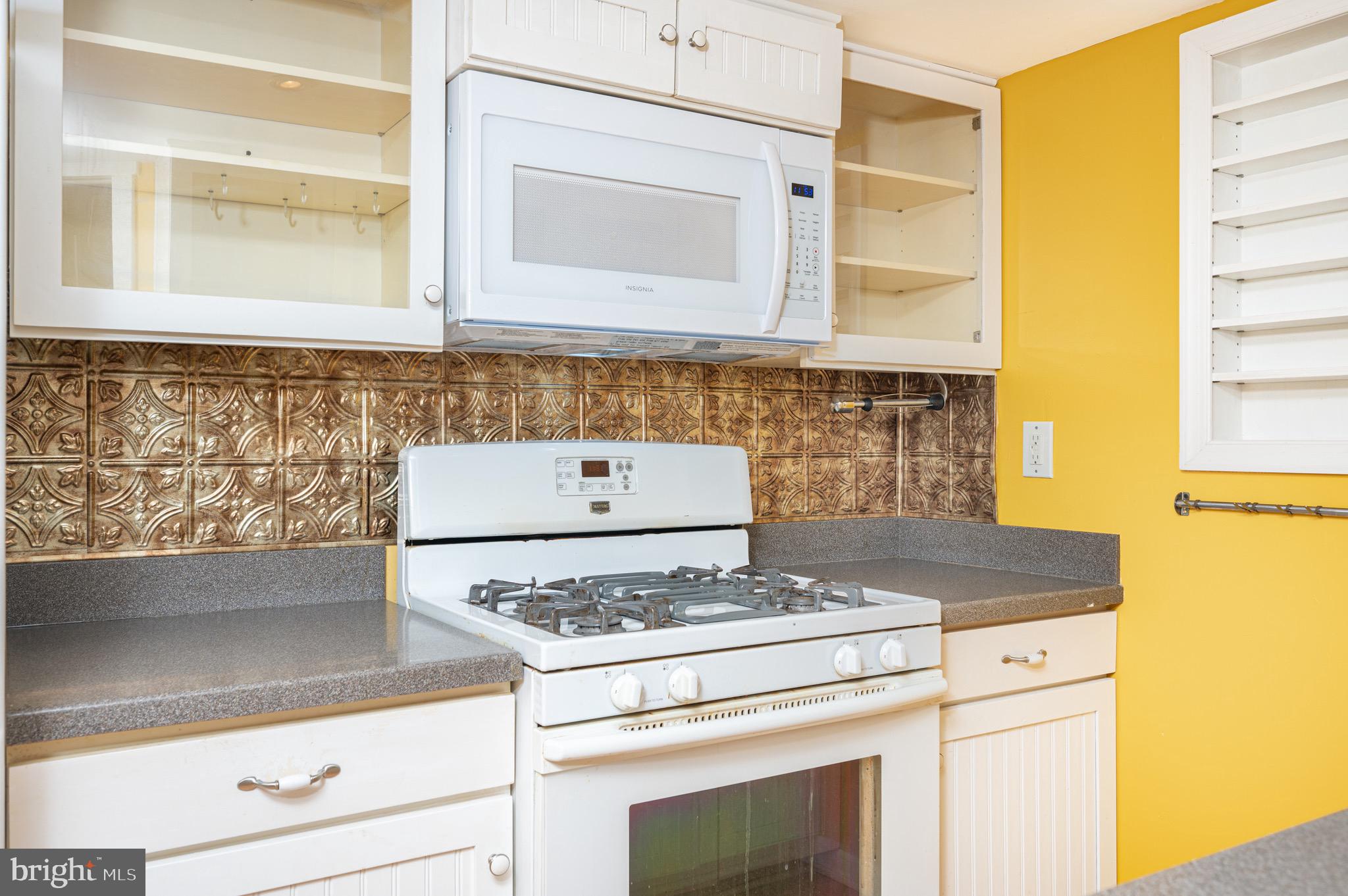 810 Delong Road Alburtis, PA 18011 - Photo 46 of 74 Gas Cooking