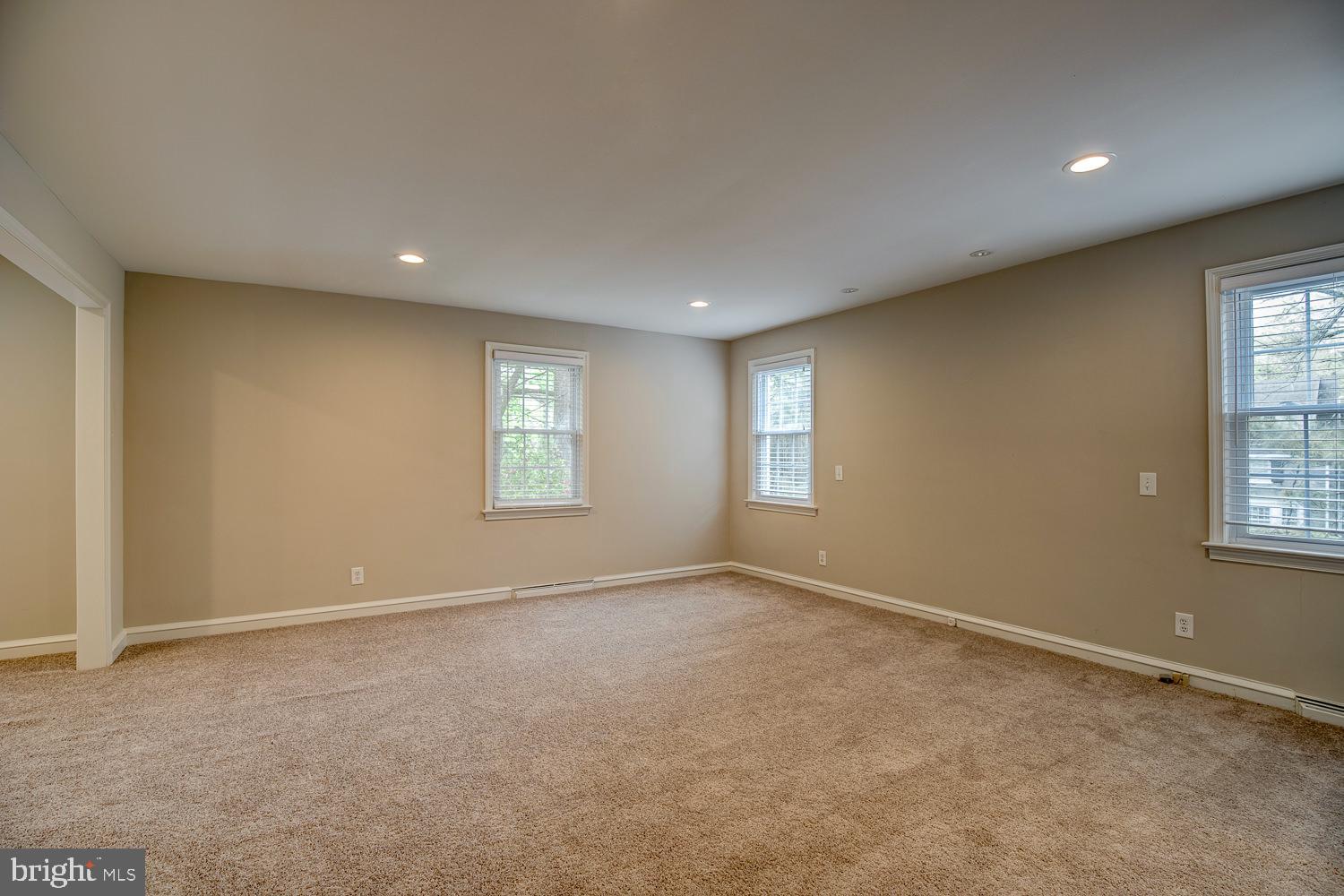 1231 Cox Road Jenkintown, PA 19046 - Photo 22 of 36