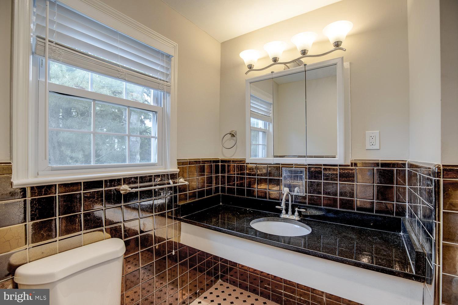 1231 Cox Road Jenkintown, PA 19046 - Photo 25 of 36