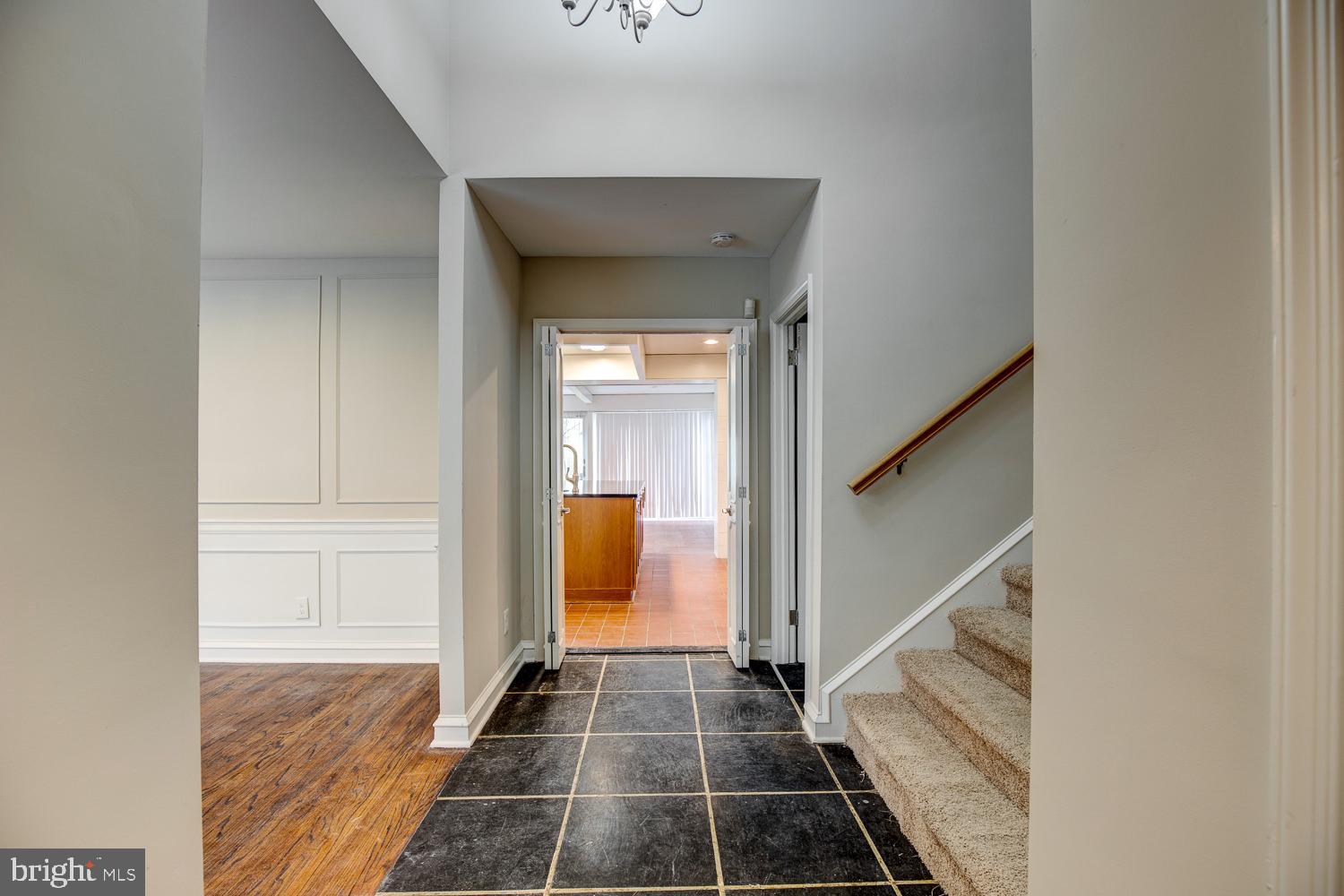 1231 Cox Road Jenkintown, PA 19046 - Photo 9 of 36