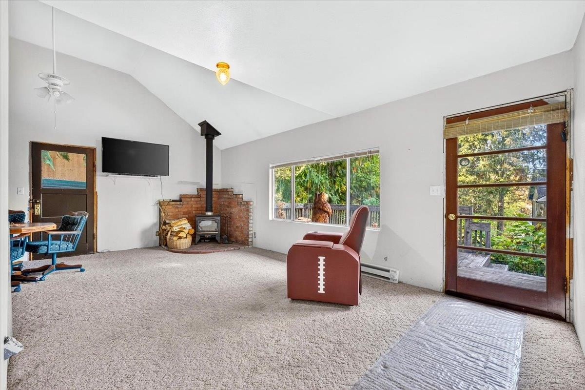 4106 Tamarack Beach Road Loon Lake, WA 99148 - Photo 5 of 22 Gallery Image 5