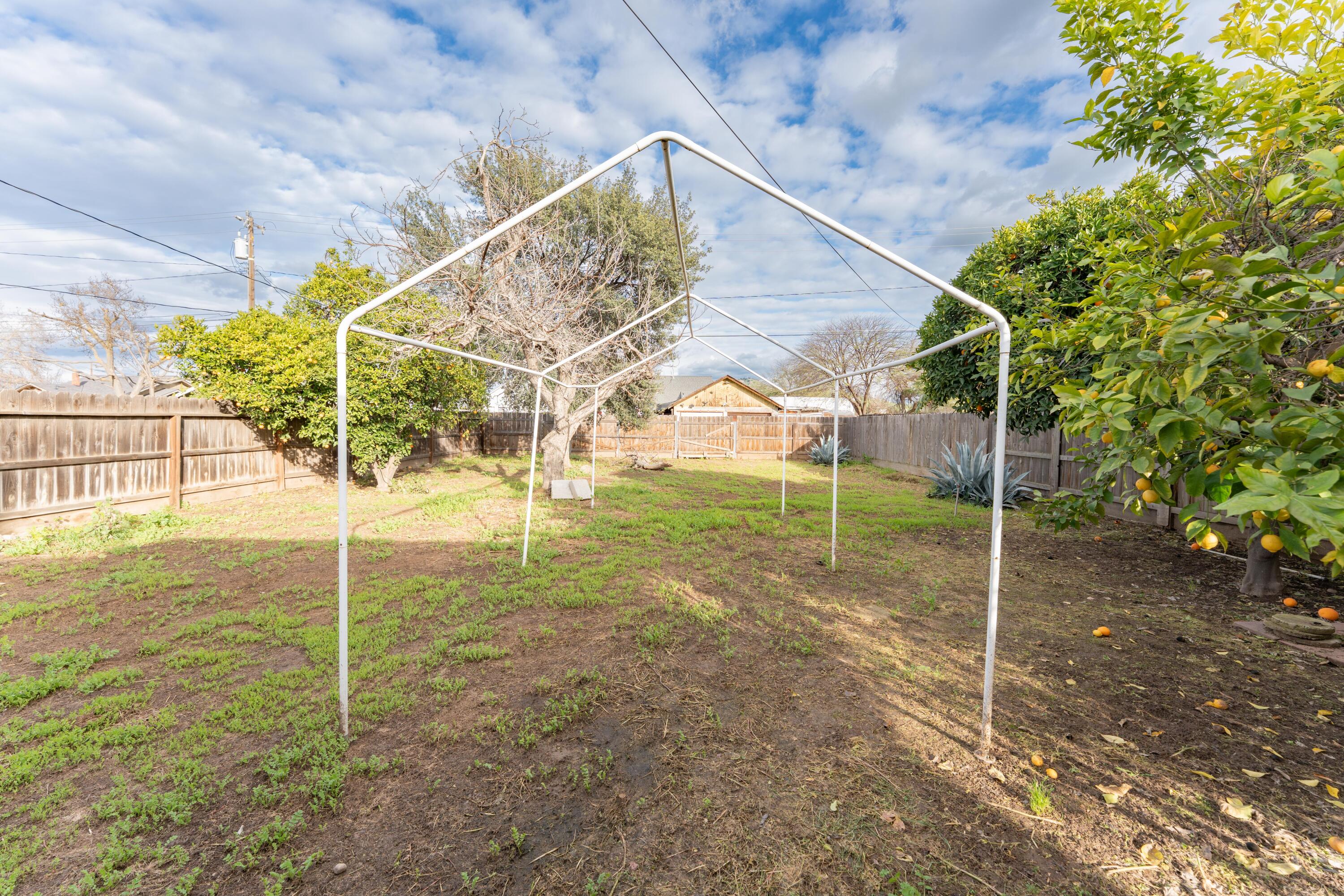 533 South Kaweah Avenue Exeter, CA 93221 - Photo 29 of 39