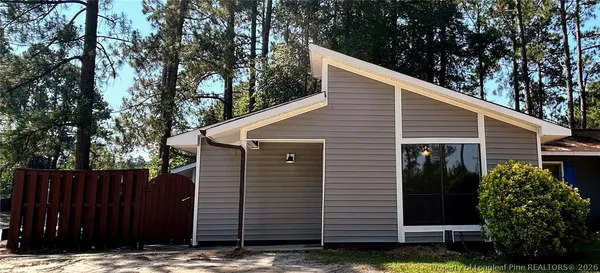 $1,075 | 633 Mosswood Lane, Fayetteville, NC 28311