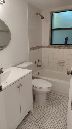 $2,100 | 2240 Van Buren Street, Unit B1, Hollywood, FL 33020