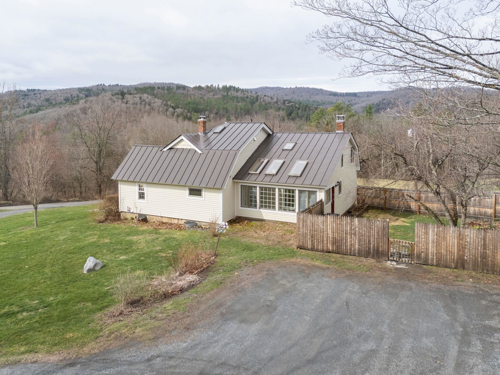 441 Rhoades Hill Road Barnard, VT 05032 - Photo 33 of 38