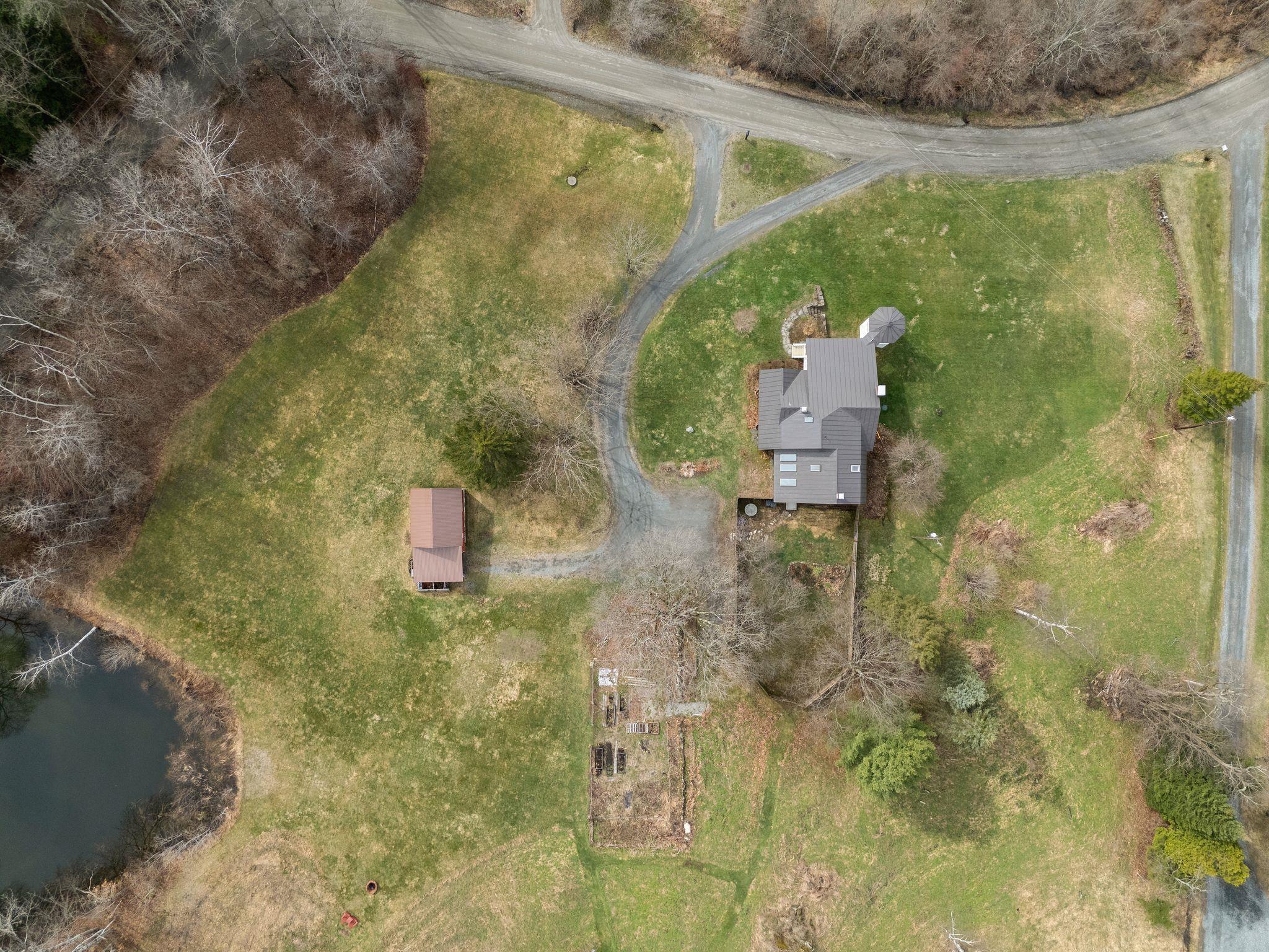 441 Rhoades Hill Road Barnard, VT 05032 - Photo 35 of 38