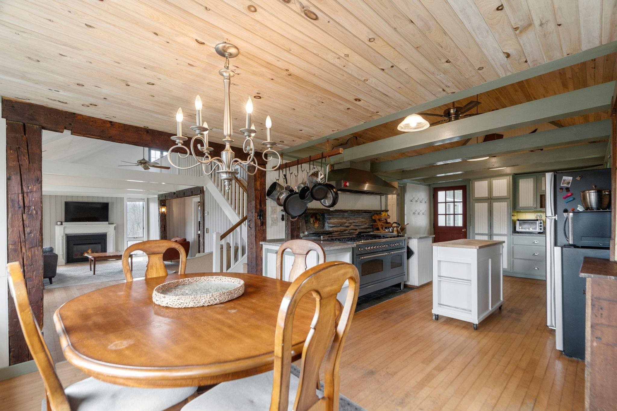 441 Rhoades Hill Road Barnard, VT 05032 - Photo 7 of 38