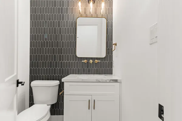 a view of a walk in closet