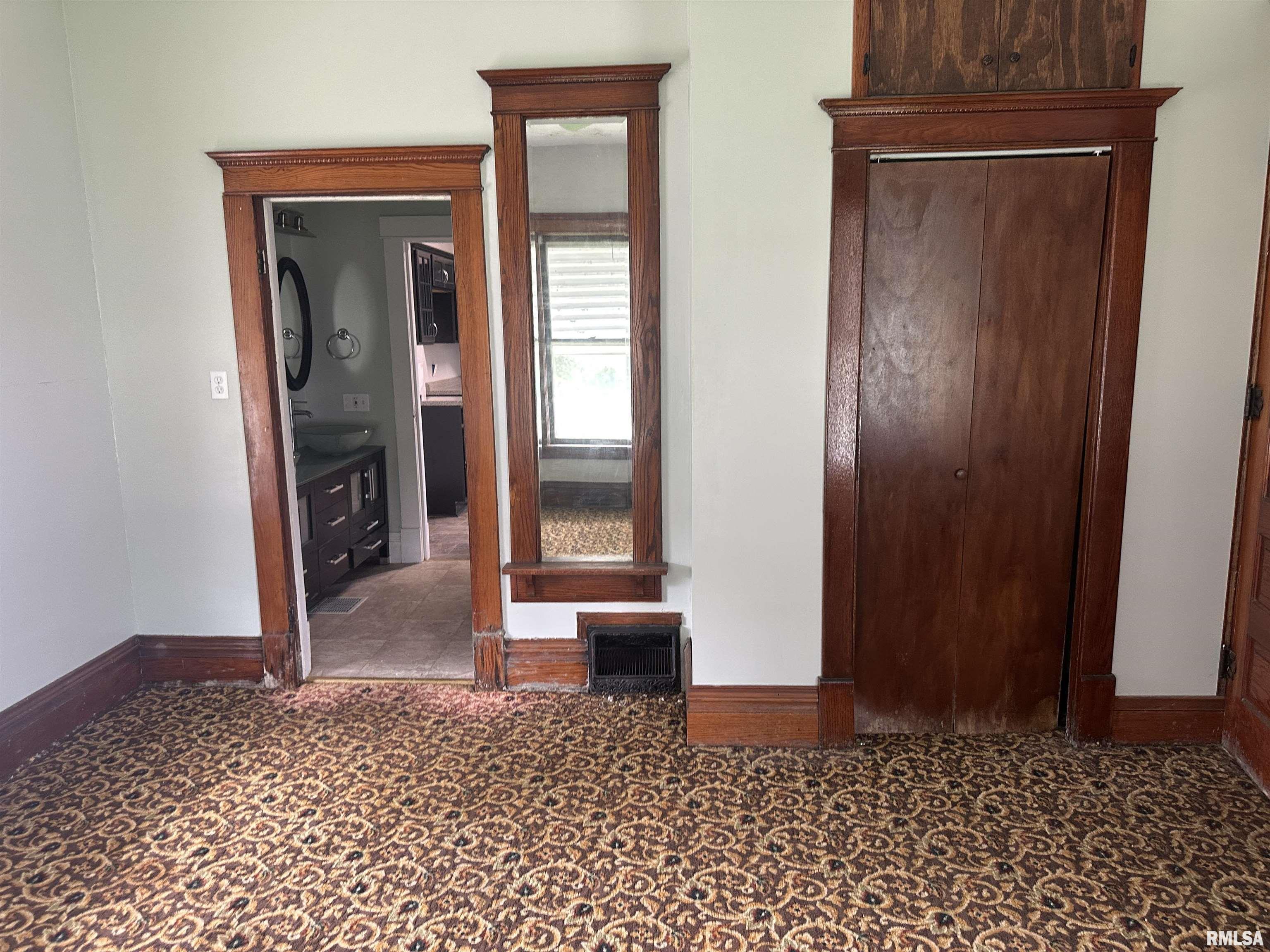 707 North Main Street White Hall, IL 62092 - Photo 16 of 23