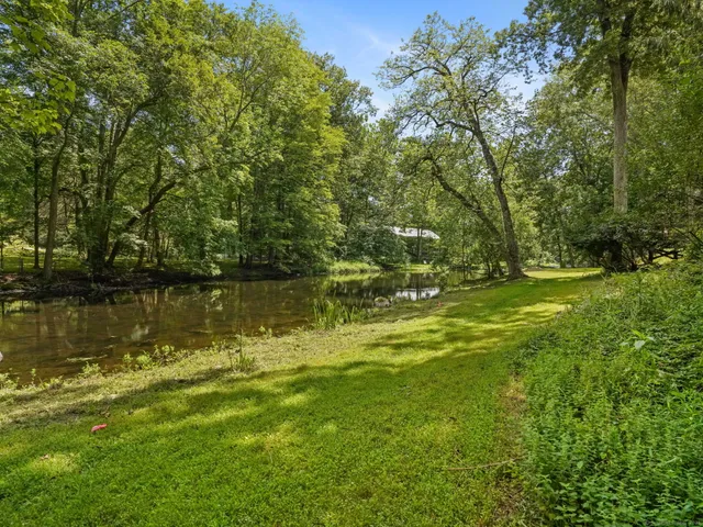 $1,050,000 | 17 Huckleberry Lane, Weston, CT 06883