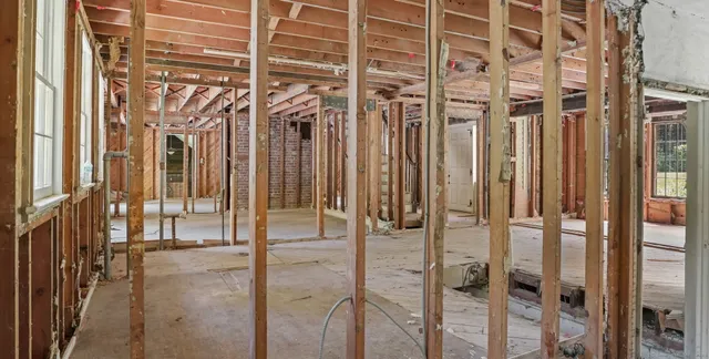 $1,050,000 | 17 Huckleberry Lane, Weston, CT 06883