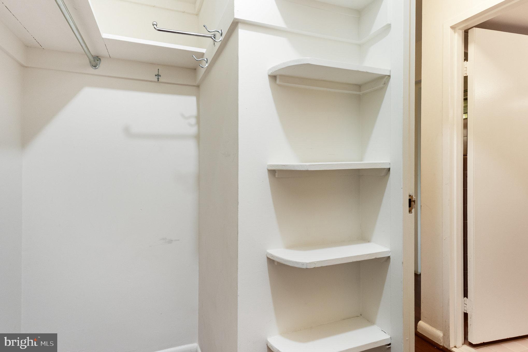 4201 Cathedral Avenue Northwest, Unit 323E Washington, DC 20016 - Photo 19 of 27