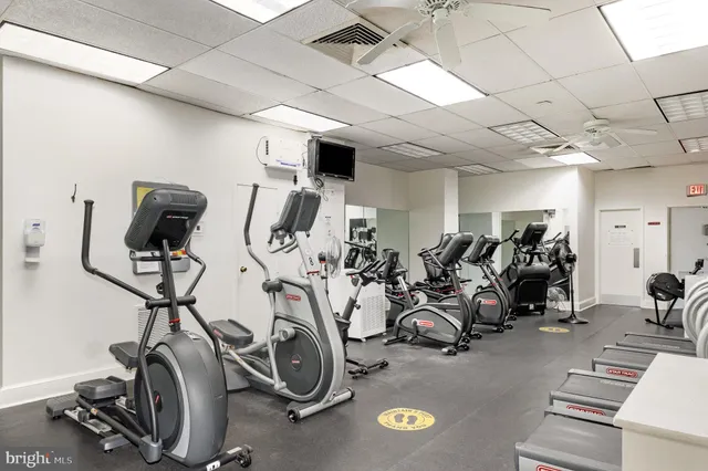 $350,000 | 4201 Cathedral Avenue Northwest, Unit 323E, Washington, DC 20016