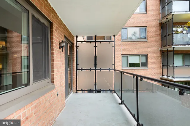 $350,000 | 4201 Cathedral Avenue Northwest, Unit 323E, Washington, DC 20016