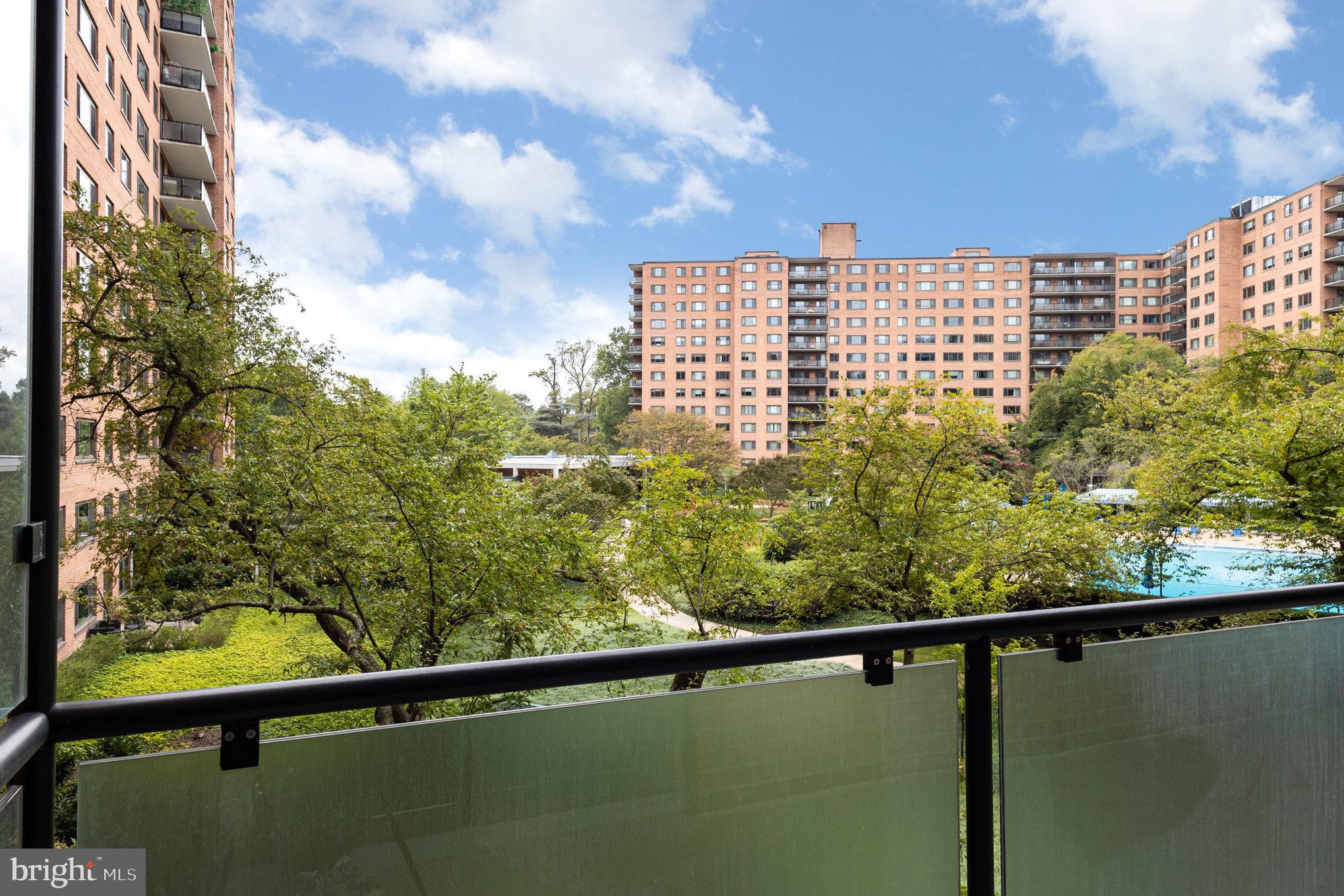 4201 Cathedral Avenue Northwest, Unit 323E Washington, DC 20016 - Photo 25 of 27