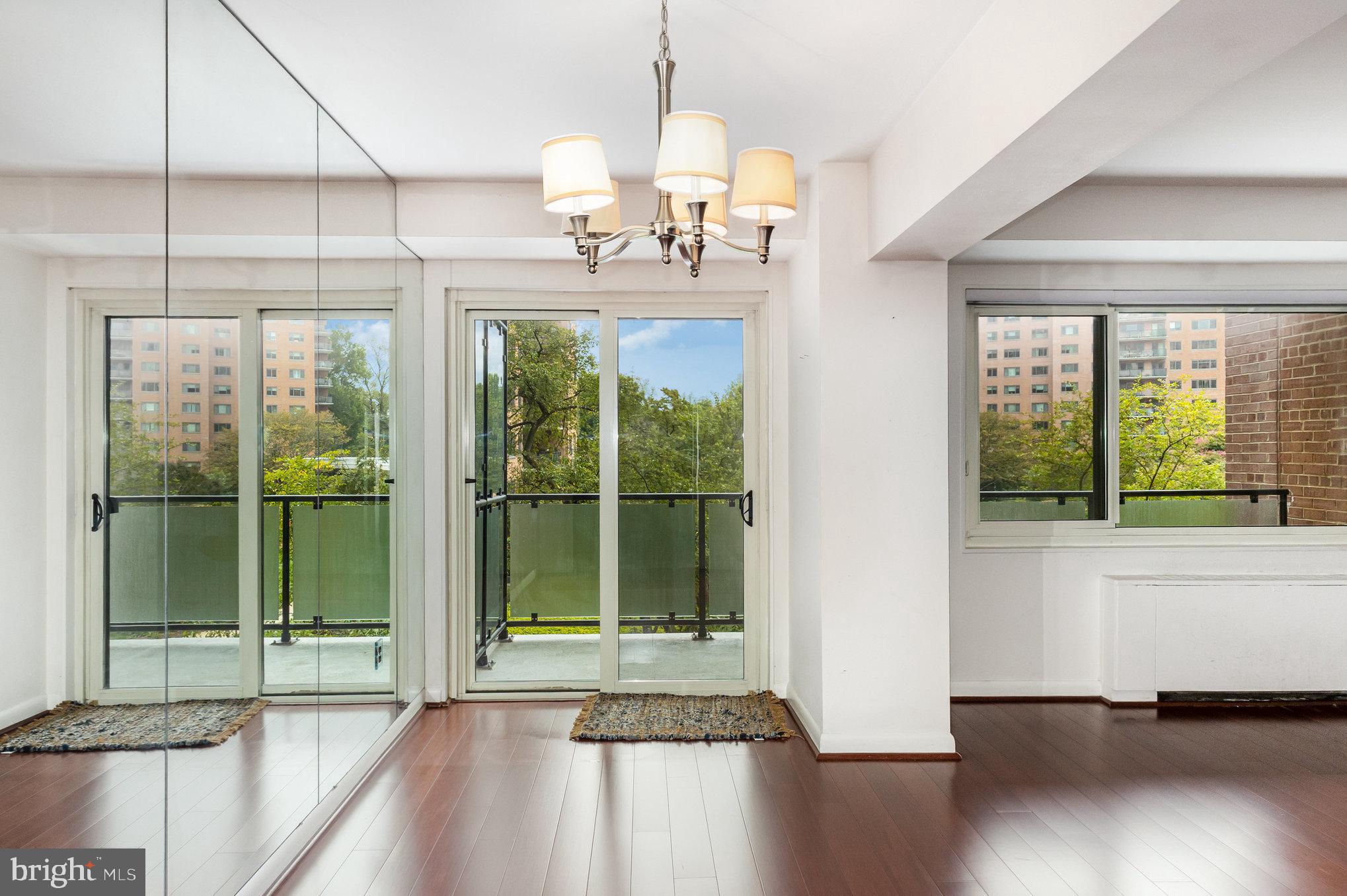 4201 Cathedral Avenue Northwest, Unit 323E Washington, DC 20016 - Photo 6 of 27