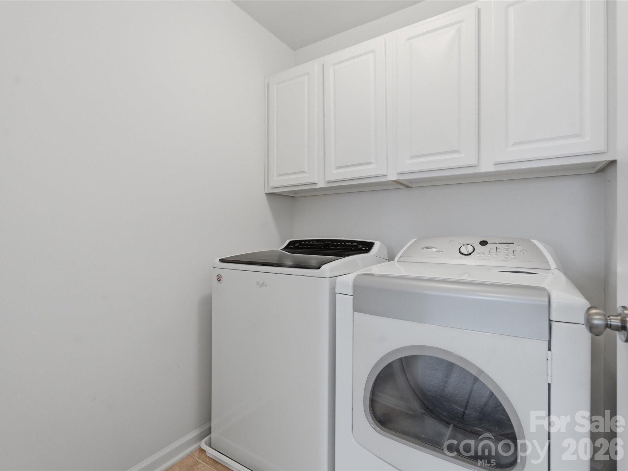 79321 Ridgehaven Road Lancaster, SC 29720 - Photo 28 of 35 a utility room with dryer and washer
