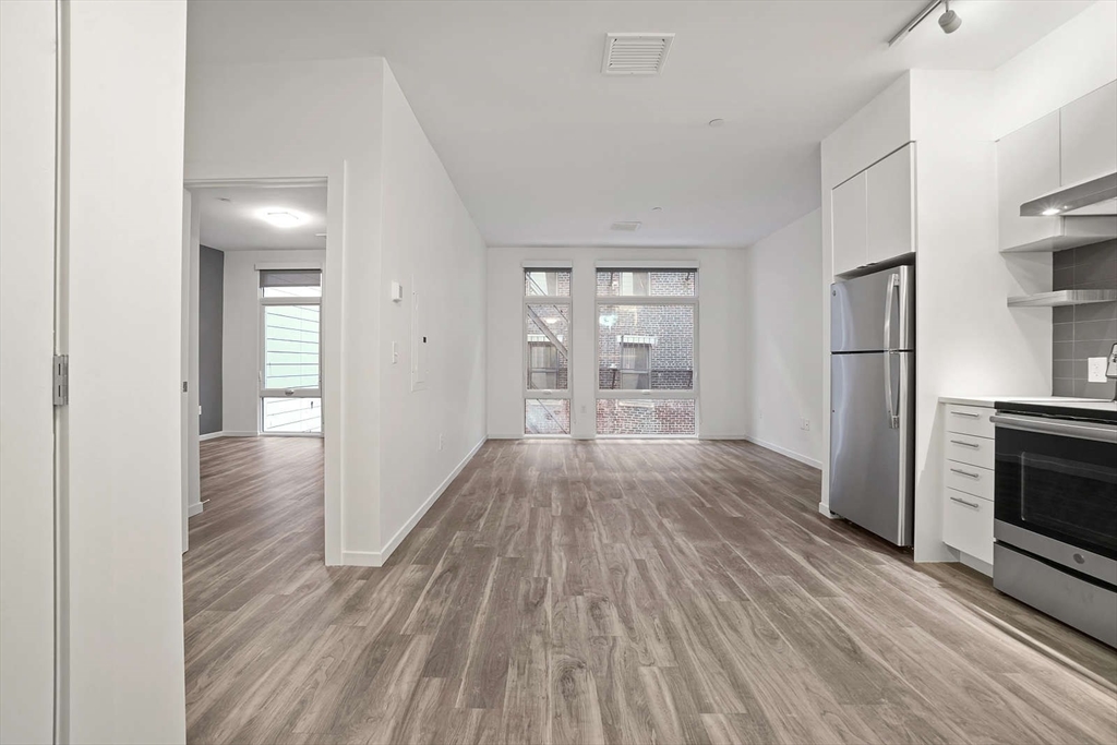 839 Beacon Street, Unit 311 Boston, MA 02215 - Photo 1 of 8