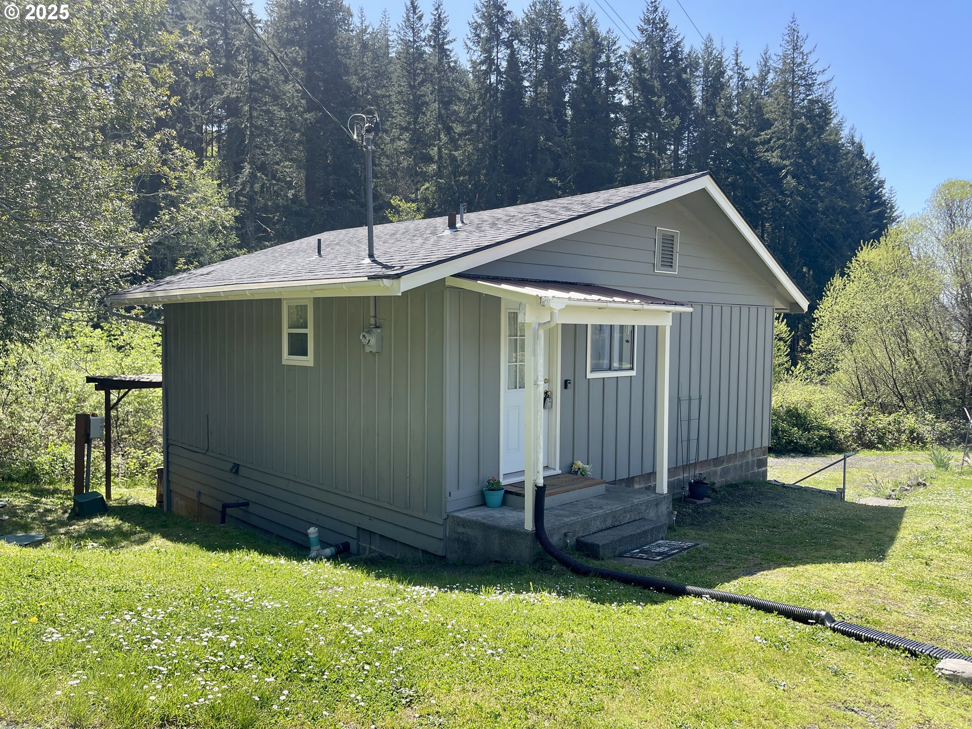 54825 Robinson Road Coquille, OR 97423 - Photo 13 of 47