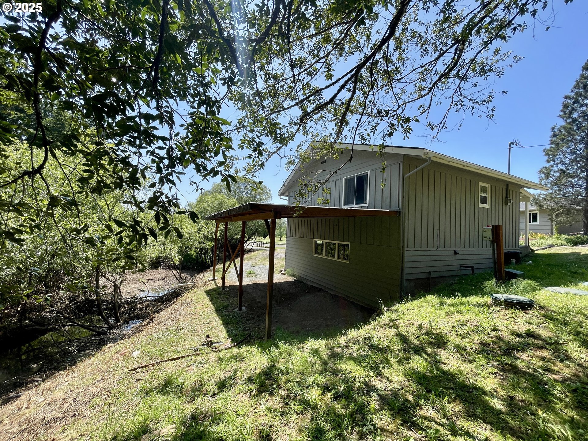 54825 Robinson Road Coquille, OR 97423 - Photo 5 of 47
