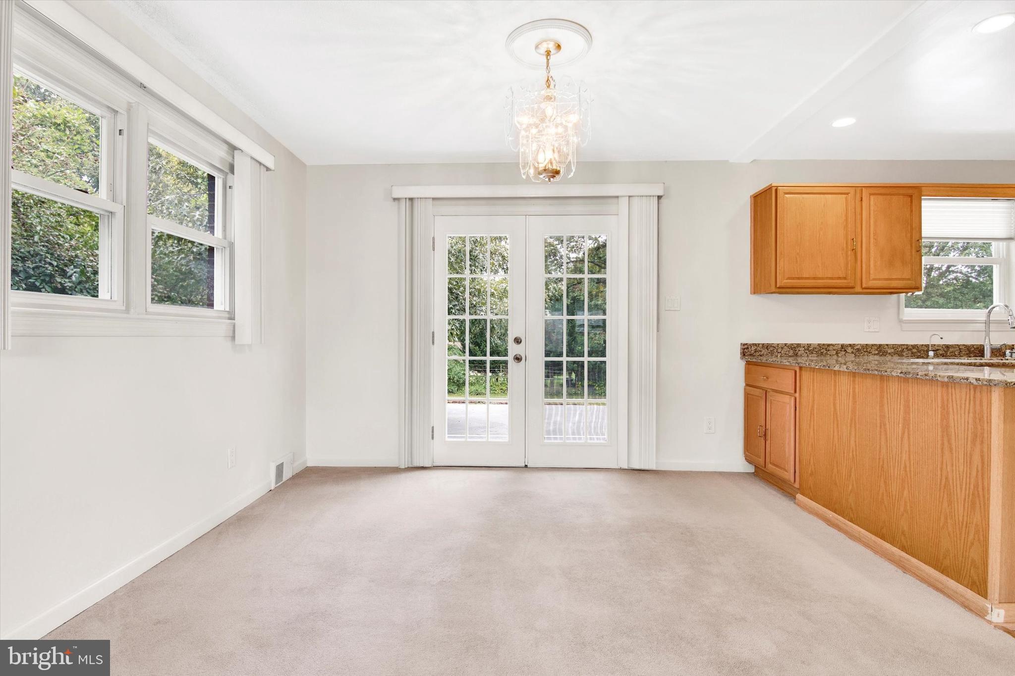 5225 Forman Court Springfield, VA 22151 - Photo 8 of 38