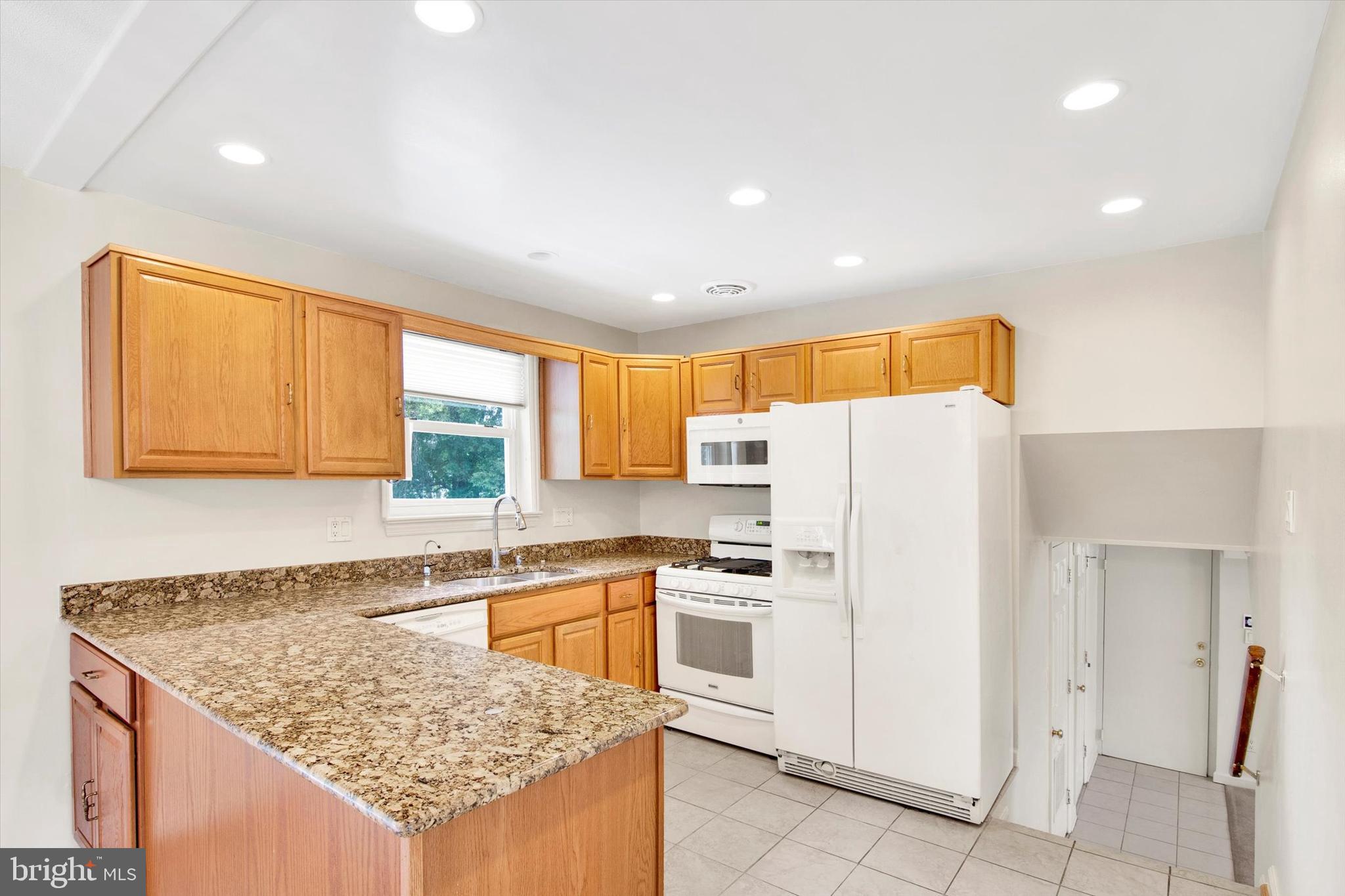 5225 Forman Court Springfield, VA 22151 - Photo 10 of 38