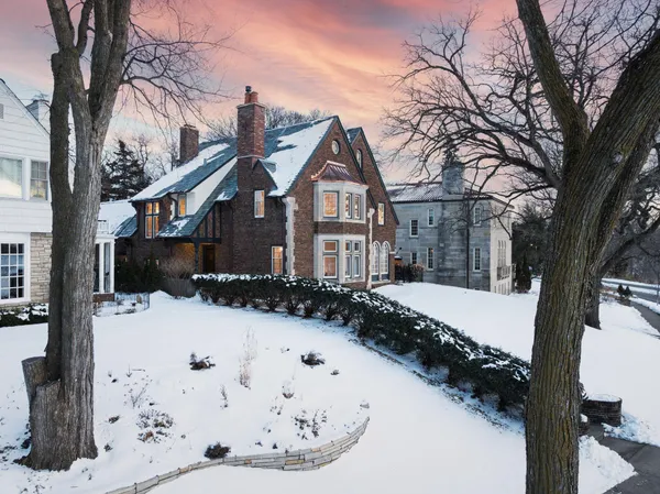 $2,395,000 | 2635 Newton Avenue South, Minneapolis, MN 55405