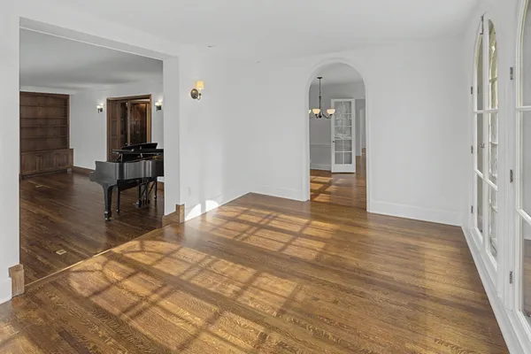 $2,395,000 | 2635 Newton Avenue South, Minneapolis, MN 55405