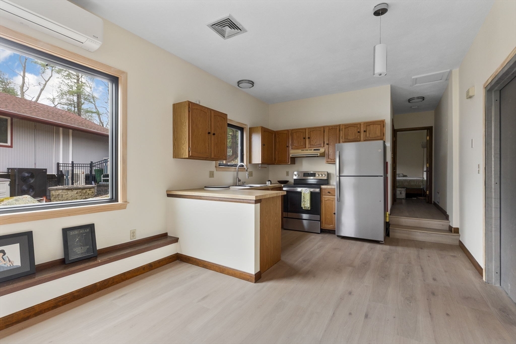 8 Hickory Hill Road Wakefield, MA 01880 - Photo 25 of 37 Gallery Image 25