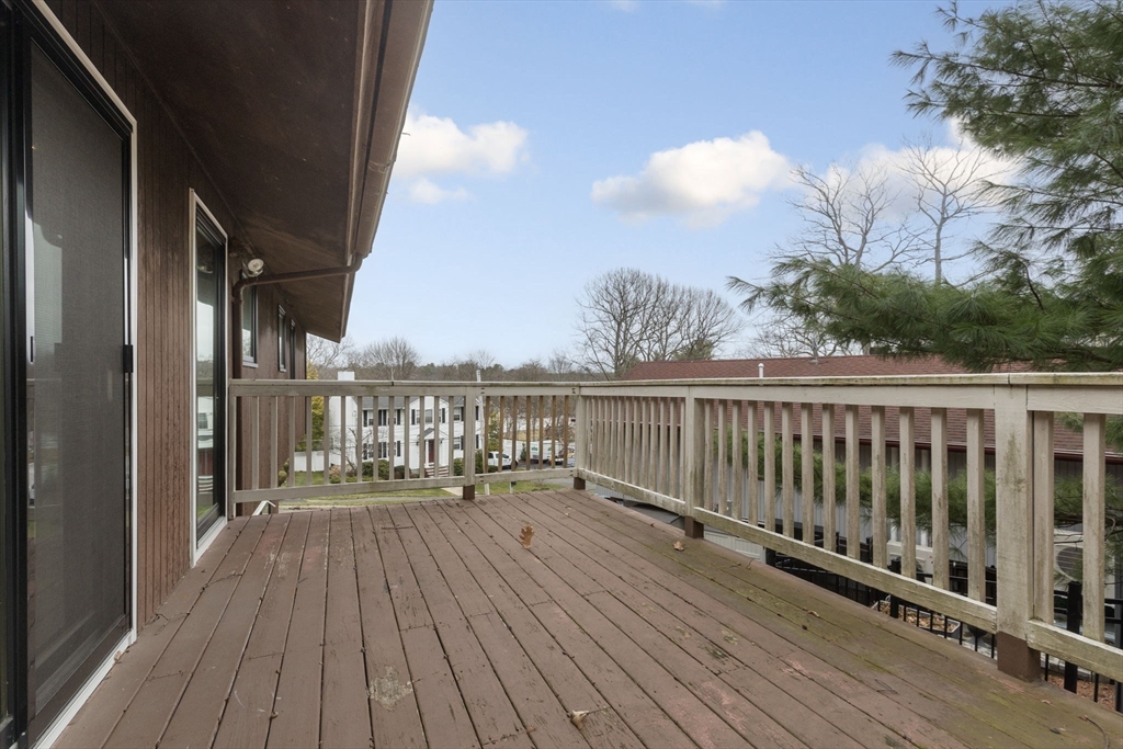 8 Hickory Hill Road Wakefield, MA 01880 - Photo 28 of 37 Gallery Image 28