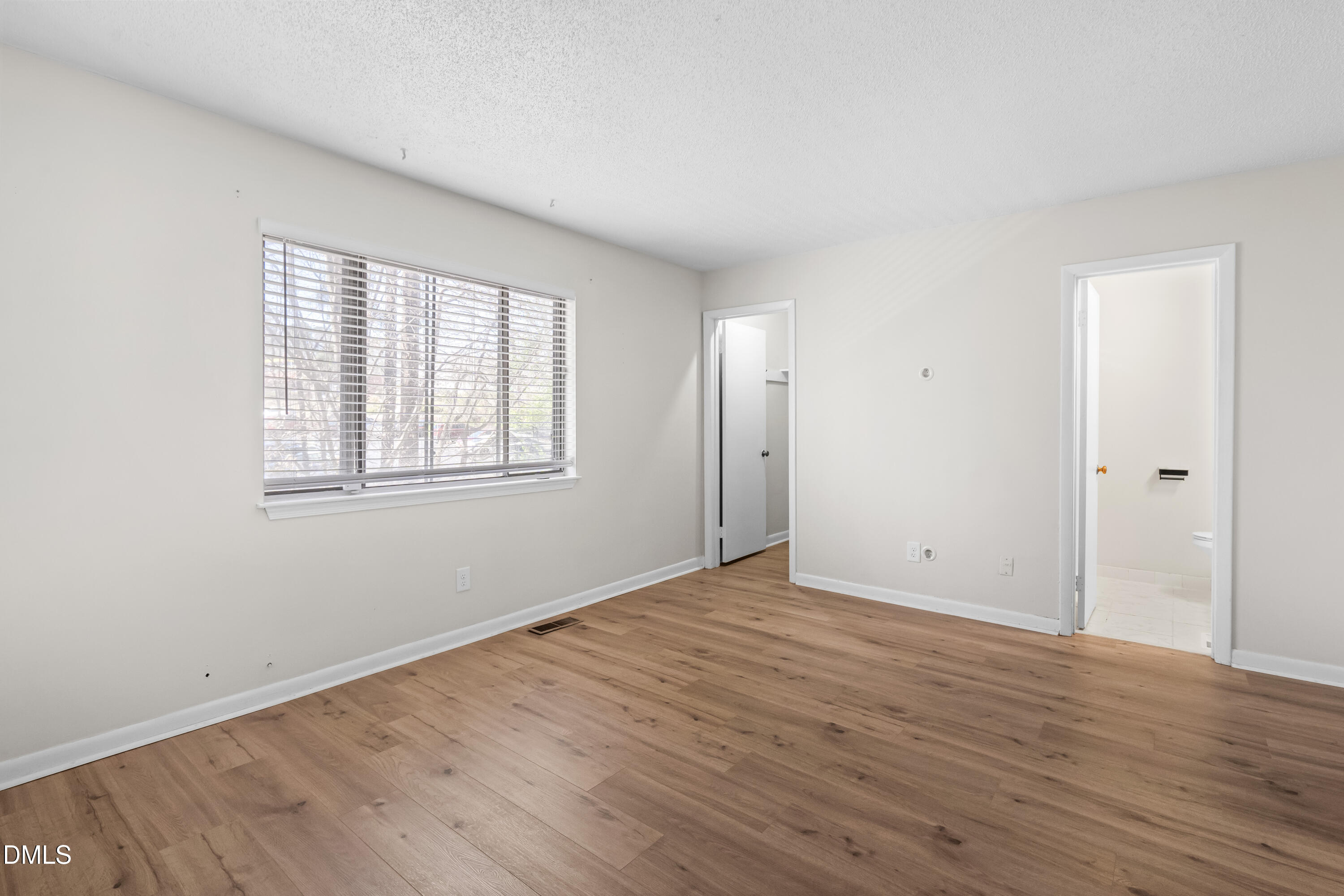 7163 Sandy Creek Drive Raleigh, NC 27615 - Photo 21 of 30 DSC03000